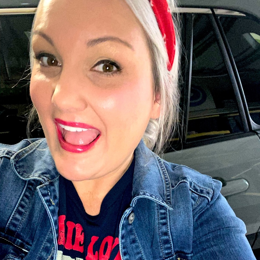 Meet your Posher, Valerie